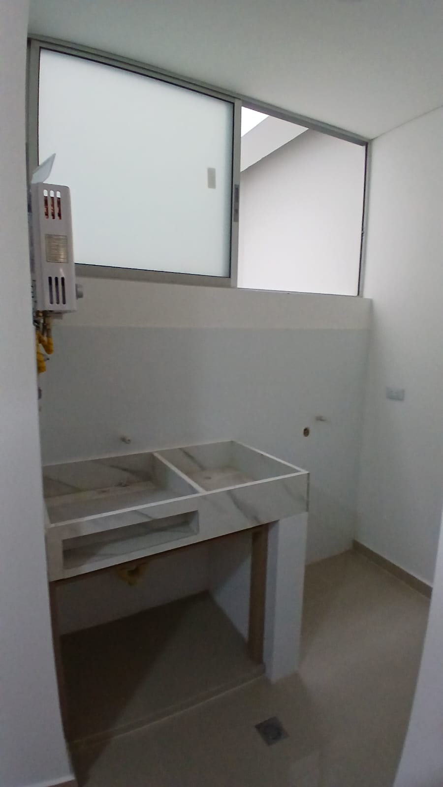 SE VENDE APARTAMENTO - ENCISO